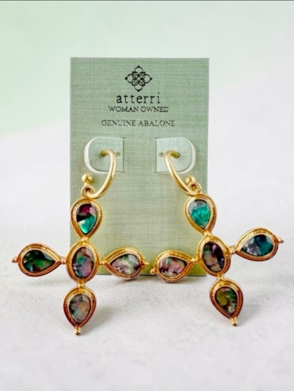 💚▪️ ATTERRI▪️Beautiful Gold Abalone Shell Statement Drop Cross Earrings